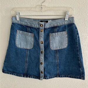 BDG Denim Skirt Sz 8 Button Down Y2K Patch Pockets